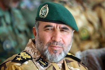 جانشین فرمانده قرارگاه خاتم: تنگه هرمز را نبسته‌ایم و این تنگه پازل کوچکی از صحنه بزرگ جنگ است/ تا رسیدن به اهداف و ناامیدی کامل دشمن می‌جنگیم‌