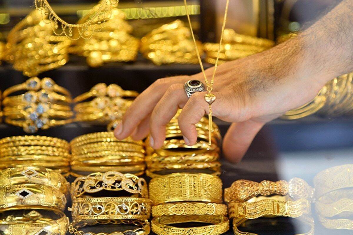 جهش دوباره قیمت طلا امروز دوشنبه ۱۸ اسفند ۱۴۰۴ / واکنش بازار طلا به انتخاب سومین رهبر انقلاب اسلامی جهش دوباره قیمت طلا امروز دوشنبه ۱۸ اسفند ۱۴۰۴ / واکنش بازار طلا به انتخاب سومین رهبر انقلاب اسلامی