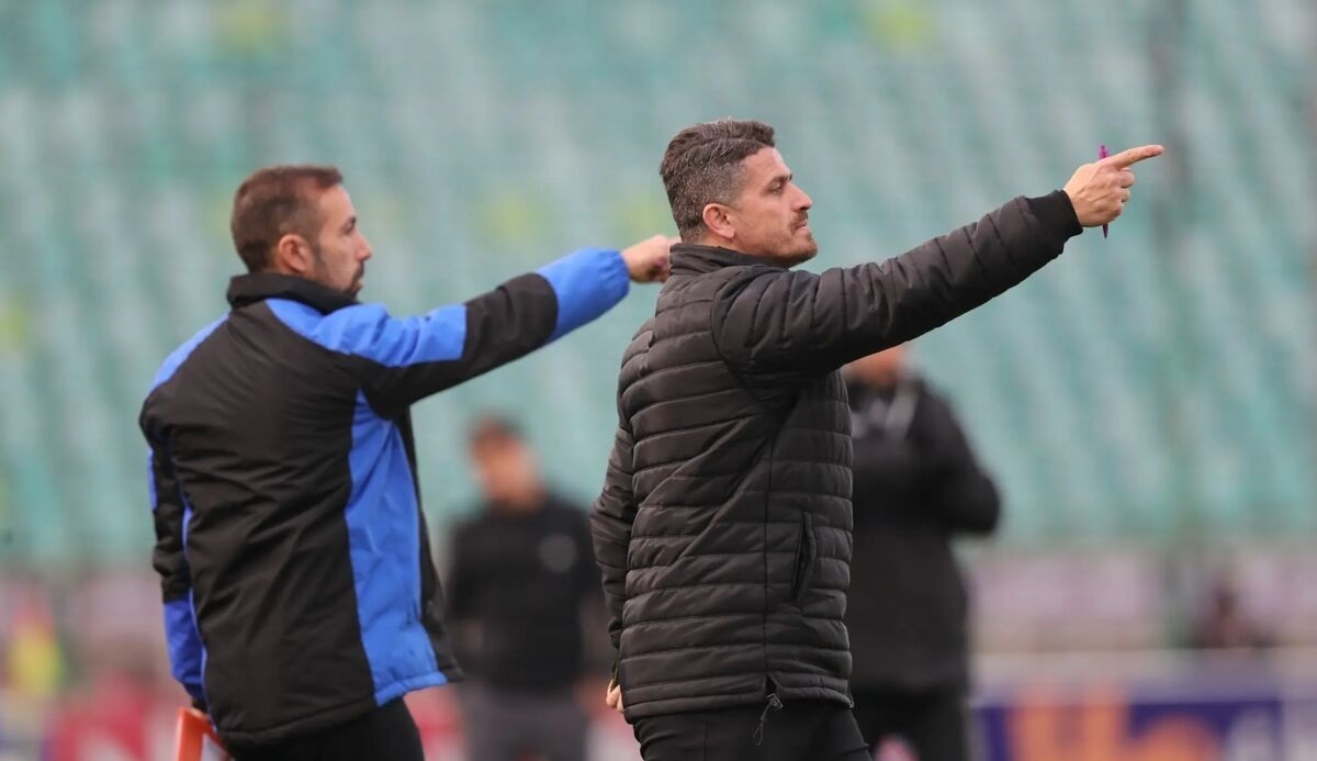 پس از اخراج ریکاردو ساپینتو از استقلال سرمربی موقت استقلال کیست؟