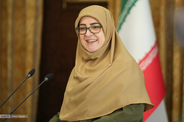 سخنگوی دولت: پرسپولیس محبوب قلبهاست! سخنگوی دولت: پرسپولیس محبوب قلبهاست!