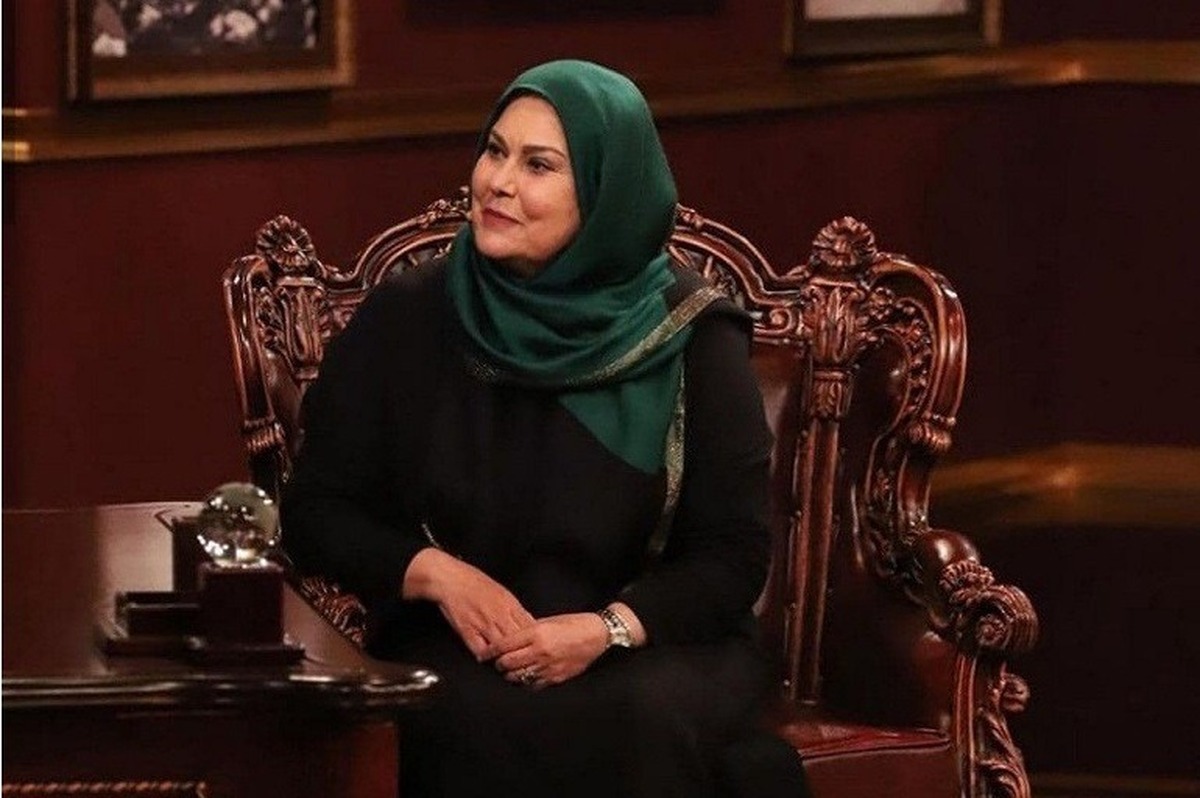 حضور سحر دولتشاهی، مهراوه شریفینیا و مادرش در عروسی مهرانه مهینترابی! + عکس حضور سحر دولتشاهی، مهراوه شریفینیا و مادرش در عروسی مهرانه مهینترابی! + عکس