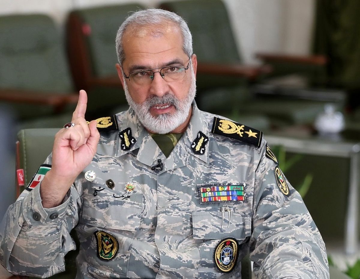 به محض شروع جنگ، با سیل بازگشت بازنشستگان به یگانها مواجه شدیم/ایران یک تمدن است و با بمب، منفجر نخواهد شد به محض شروع جنگ، با سیل بازگشت بازنشستگان به یگانها مواجه شدیم/ایران یک تمدن است و با بمب، منفجر نخواهد شد