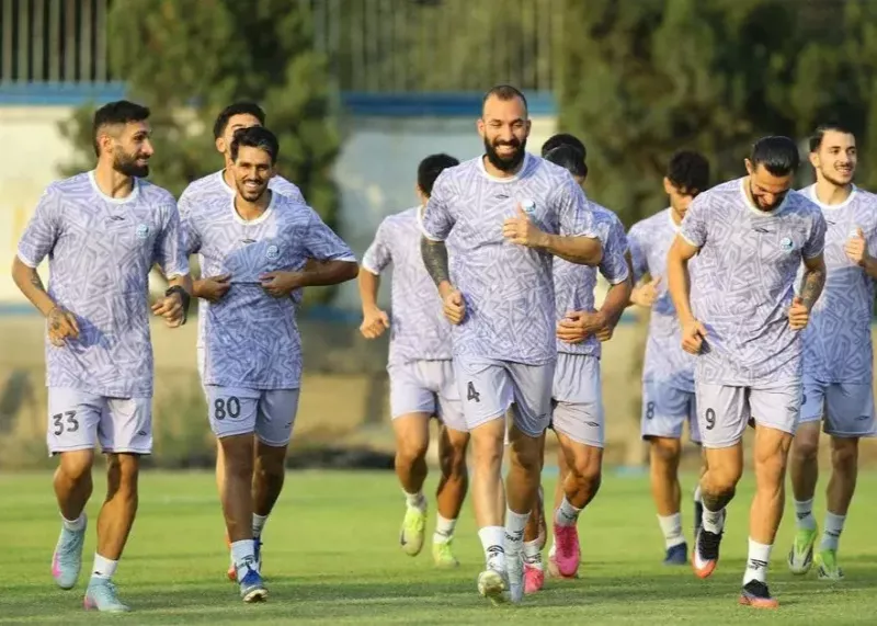 استقلال بدون تمرین راهی اراک میشود استقلال بدون تمرین راهی اراک میشود