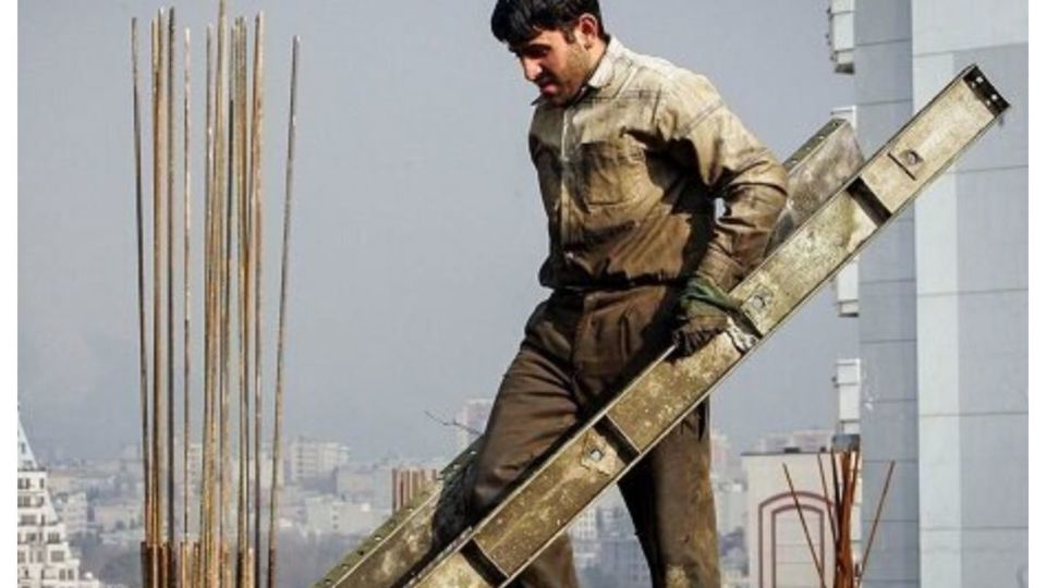 هشدار جدی درباره دستمزد کارگران / سبد معیشت کارگران از ۸۰ میلیون عبور کرد هشدار جدی درباره دستمزد کارگران / سبد معیشت کارگران از ۸۰ میلیون عبور کرد
