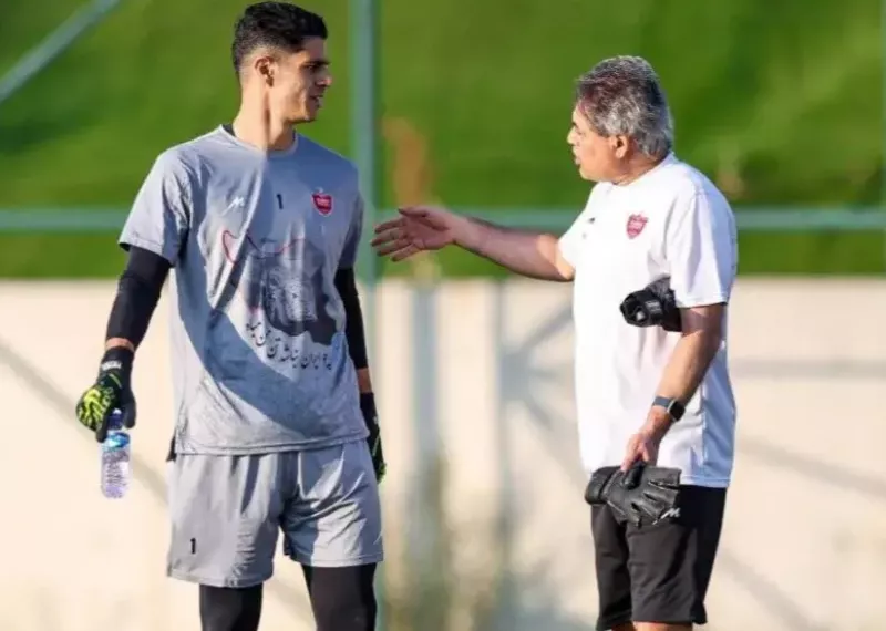 تابلوی ورود ممنوع مقابل دروازه پرسپولیس!