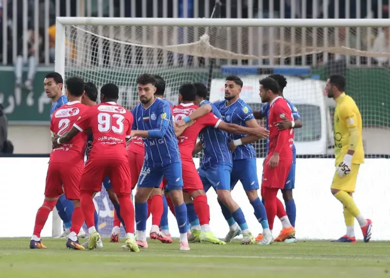 استقلال در انتظار چراغ سبز برای دربی اصفهان استقلال در انتظار چراغ سبز برای دربی اصفهان