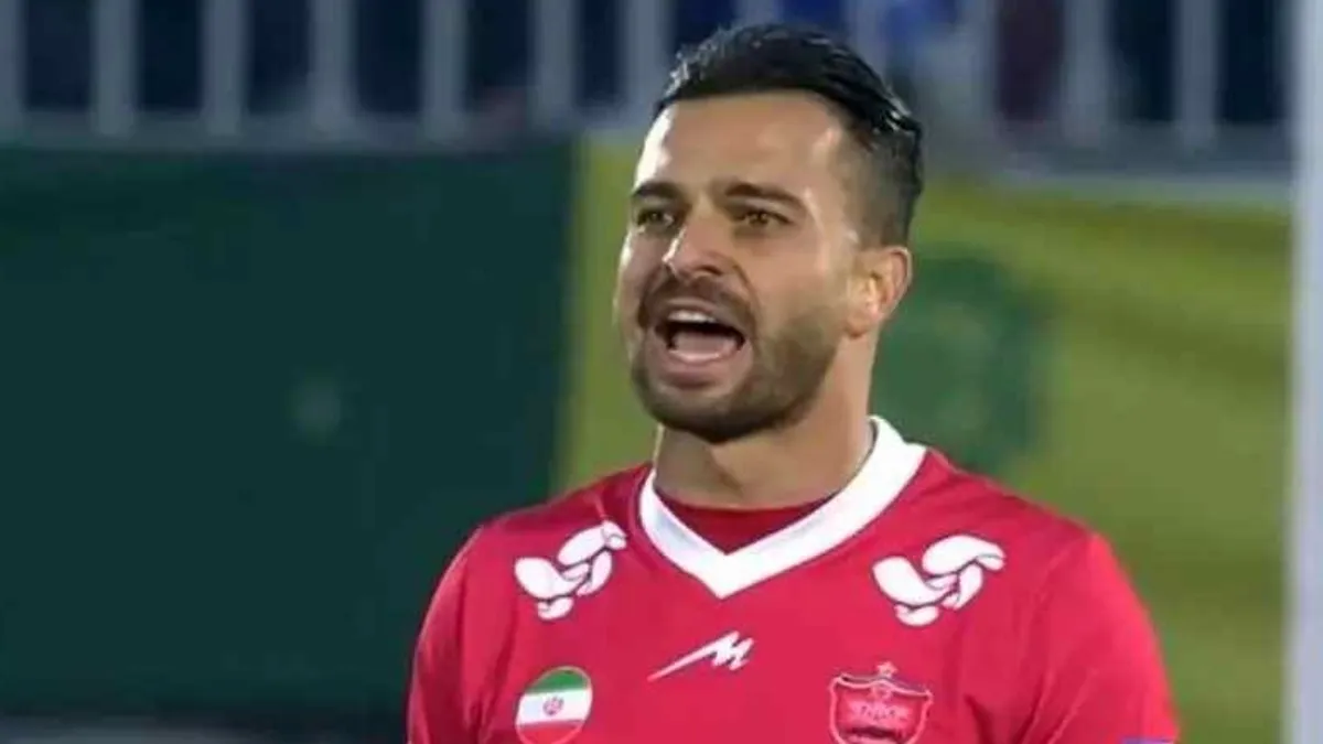 سروش رفیعی ایران را ترک کرد؟ مقصد ستاره پرسپولیس مشخص شد