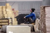 به کارگران ساختمانی  وعده ندهید ...