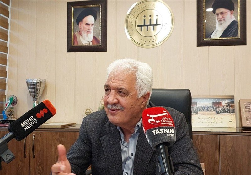 حداقل 30 درصد حقوق بازنشستگان صرف درمان می‌شود